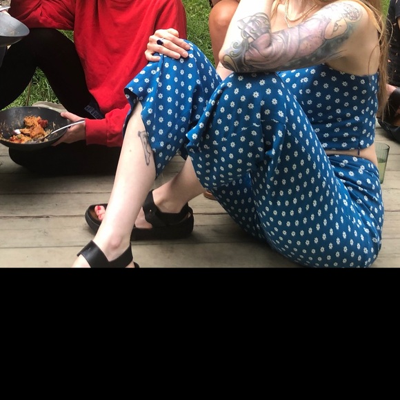 🤍 💙 ADORABLE REFORMATION 2 PIECE 💙 🤍 - Picture 5 of 6